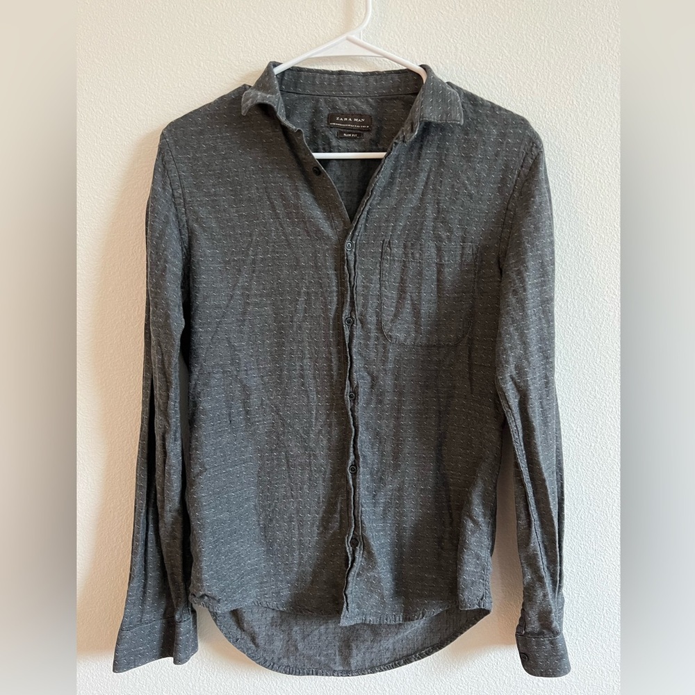 Men’s Zara Slim Fit Size Small grey long sleeve button down dress shirt